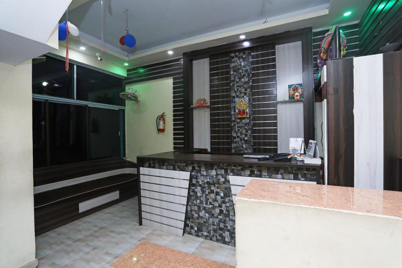 Oyo 26152 Hotel Aarush 迪卡 外观 照片
