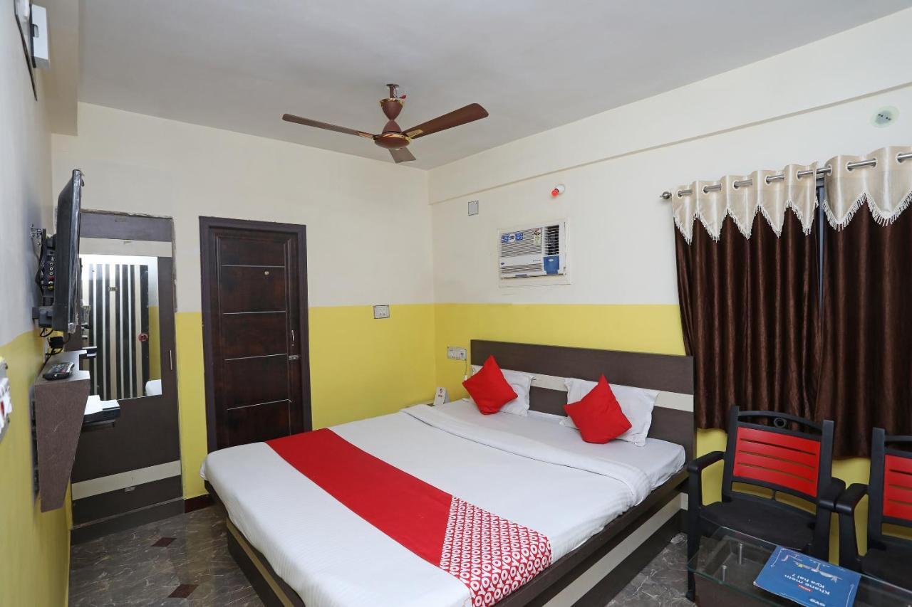 Oyo 26152 Hotel Aarush 迪卡 外观 照片